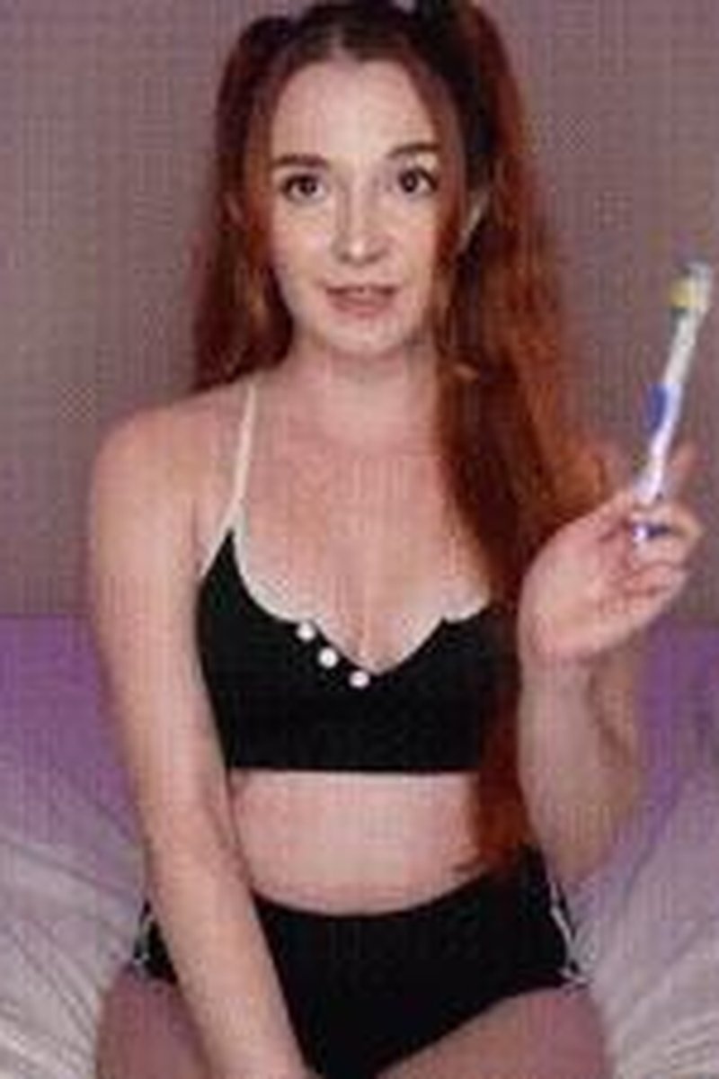 Toothbrush CEI - Screenshot 1 of 4 - Cum Eating