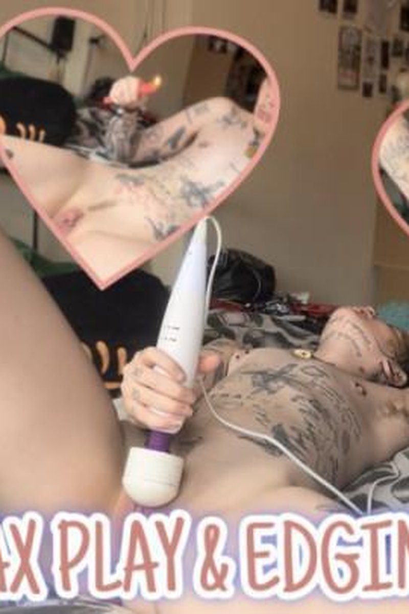 Wax Play & Edging - Screenshot 1 of 4 - BDSM