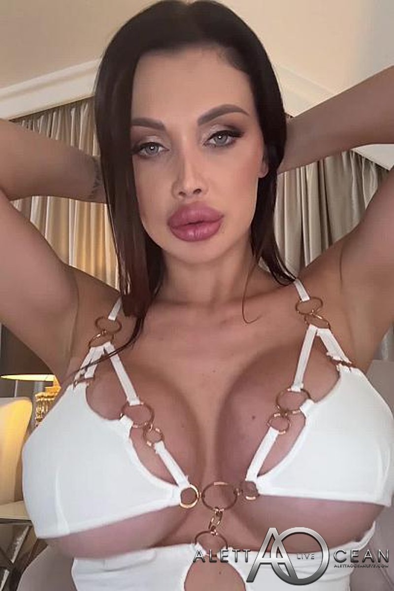 JOI - Screenshot 1 of 4 - Aletta Ocean