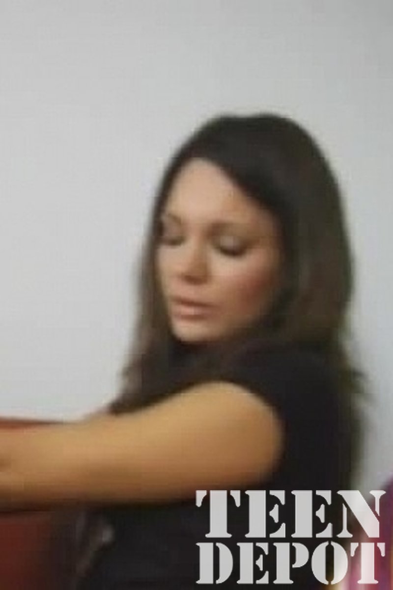 Kristina - Screenshot 1 of 4 - Teen (18-22)