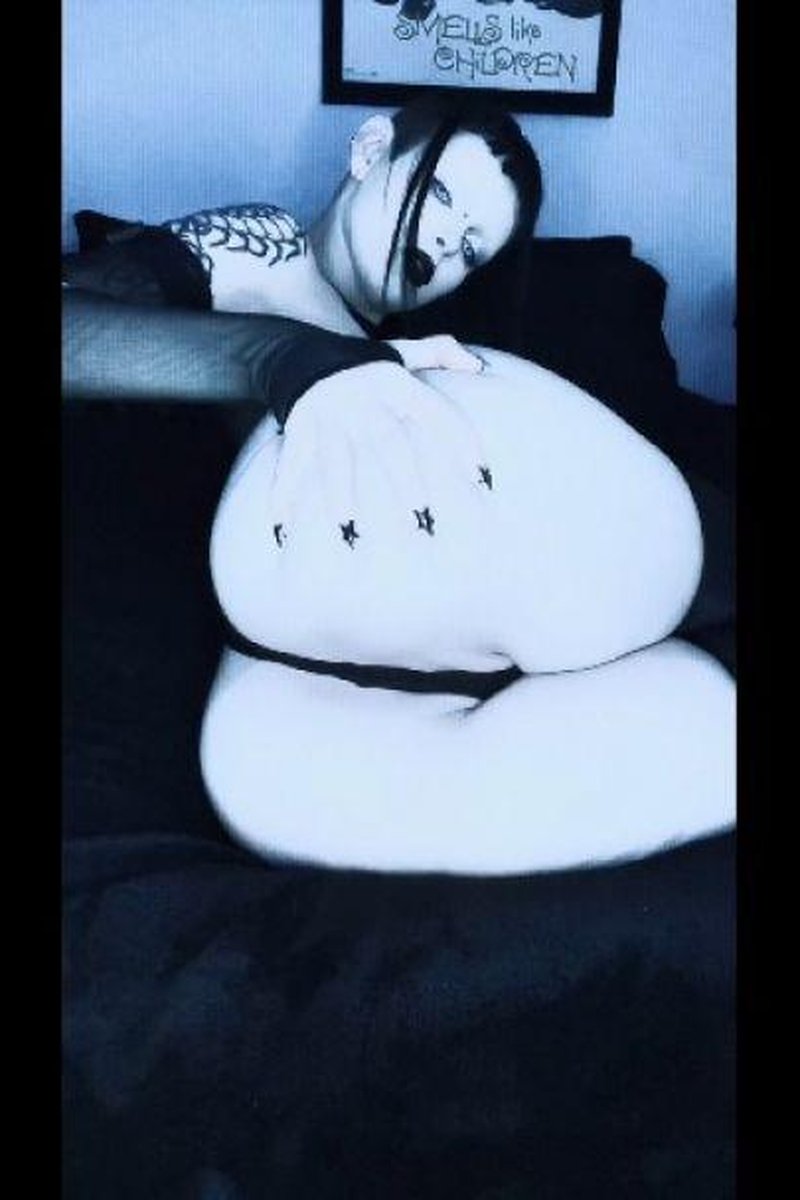 Close_Up - Screenshot 1 of 4 - Big Tits