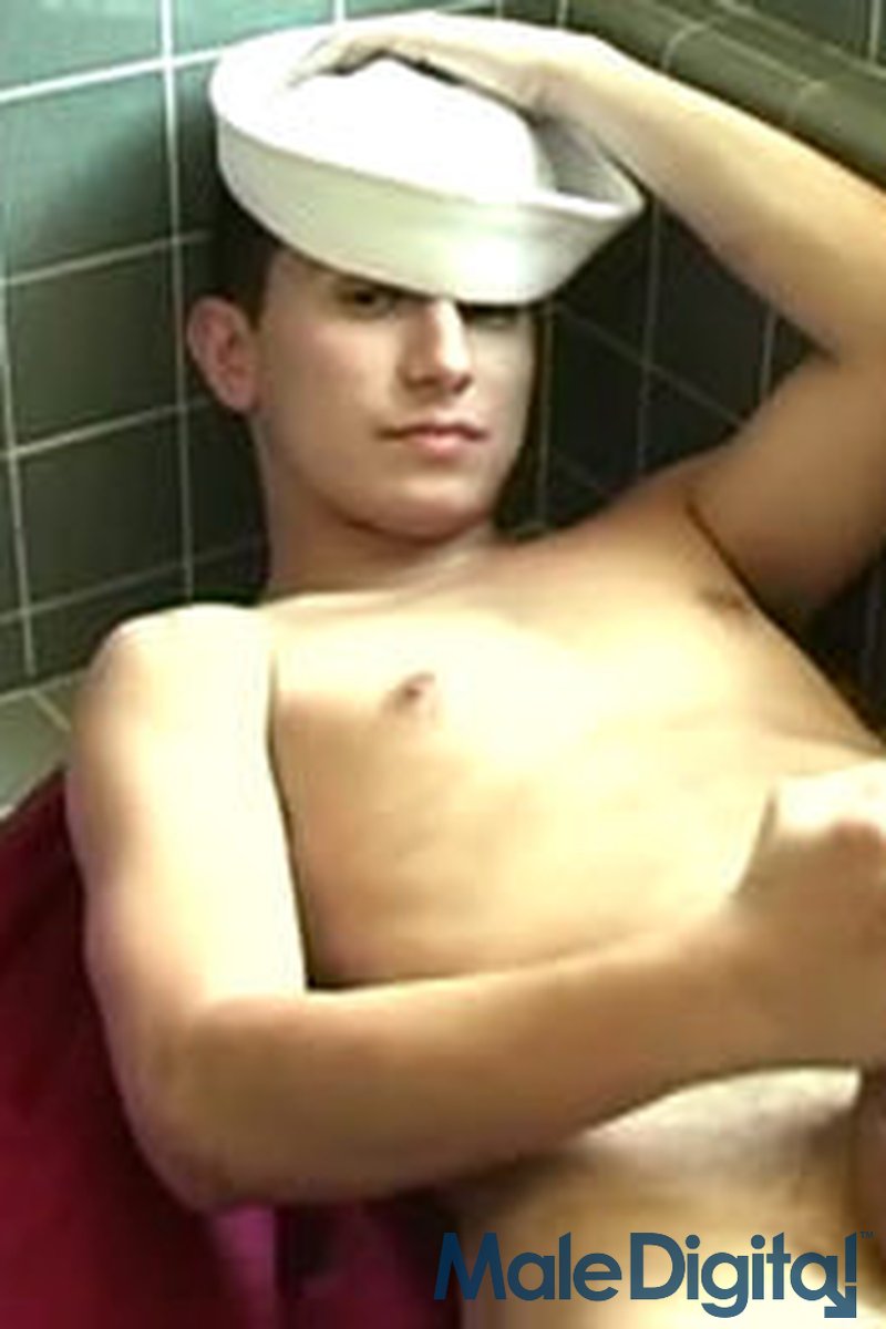 Military Pride - Screenshot 1 of 4 - Twink