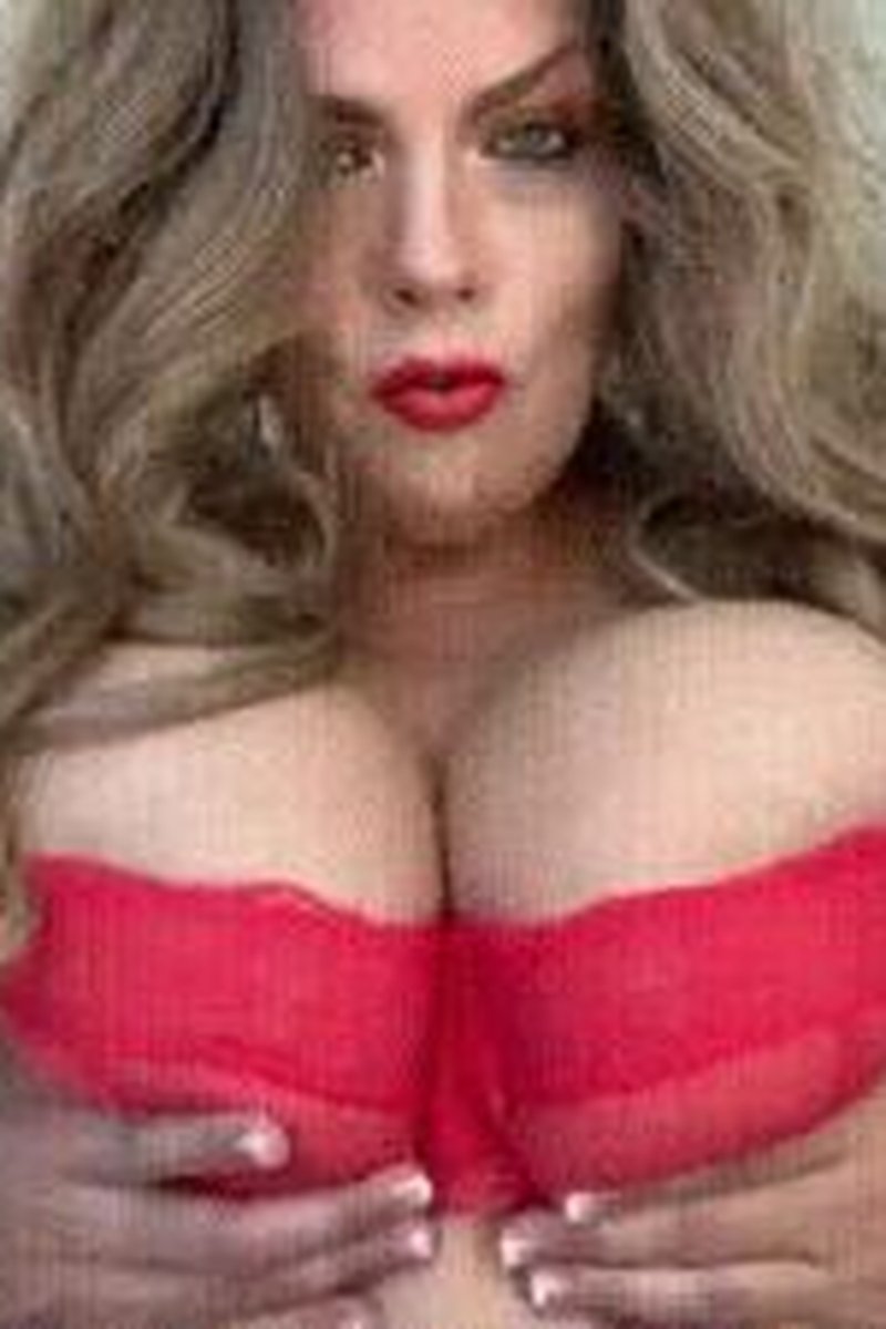 BBW Massive Big Tits - Screenshot 1 of 4 - BBW