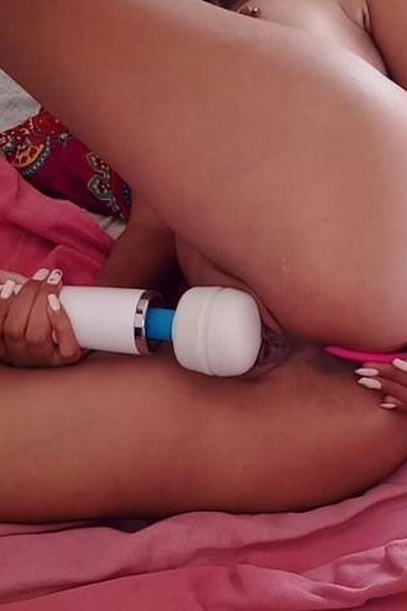 Double Vibrator Orgasm - Screenshot 1 of 4 - Anal Masturbation