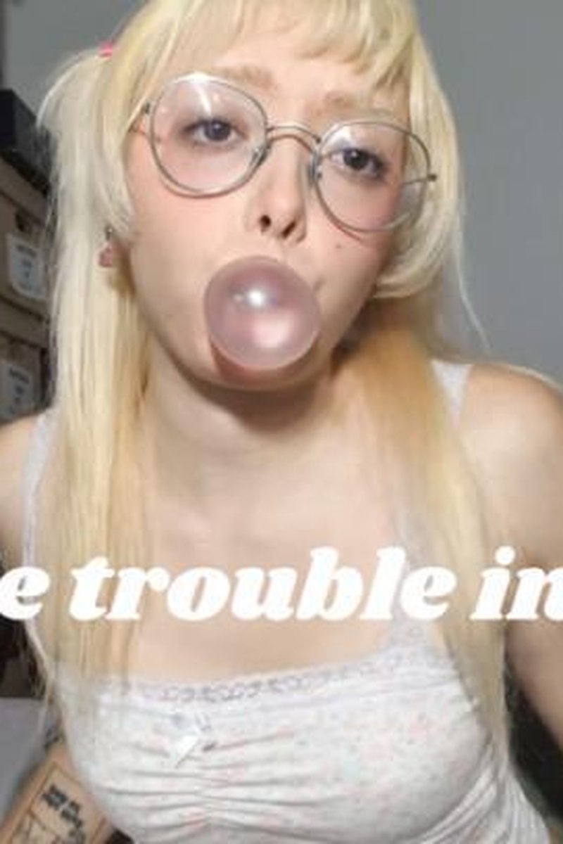 Bubble Trouble In Bed - Screenshot 1 of 4 - 18years