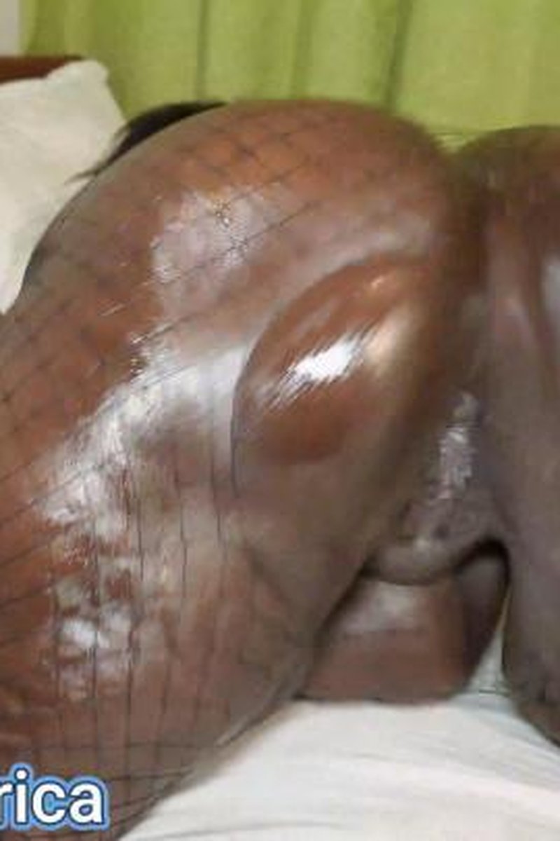 Mcbooty Assquake - Screenshot 1 of 4 - Ass Fetish