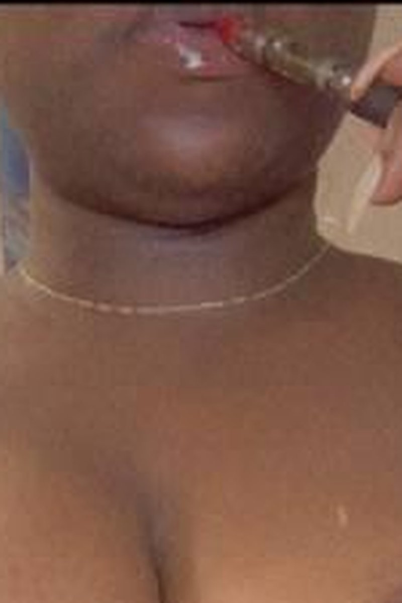 Boobs - Screenshot 1 of 4 - Big Tits