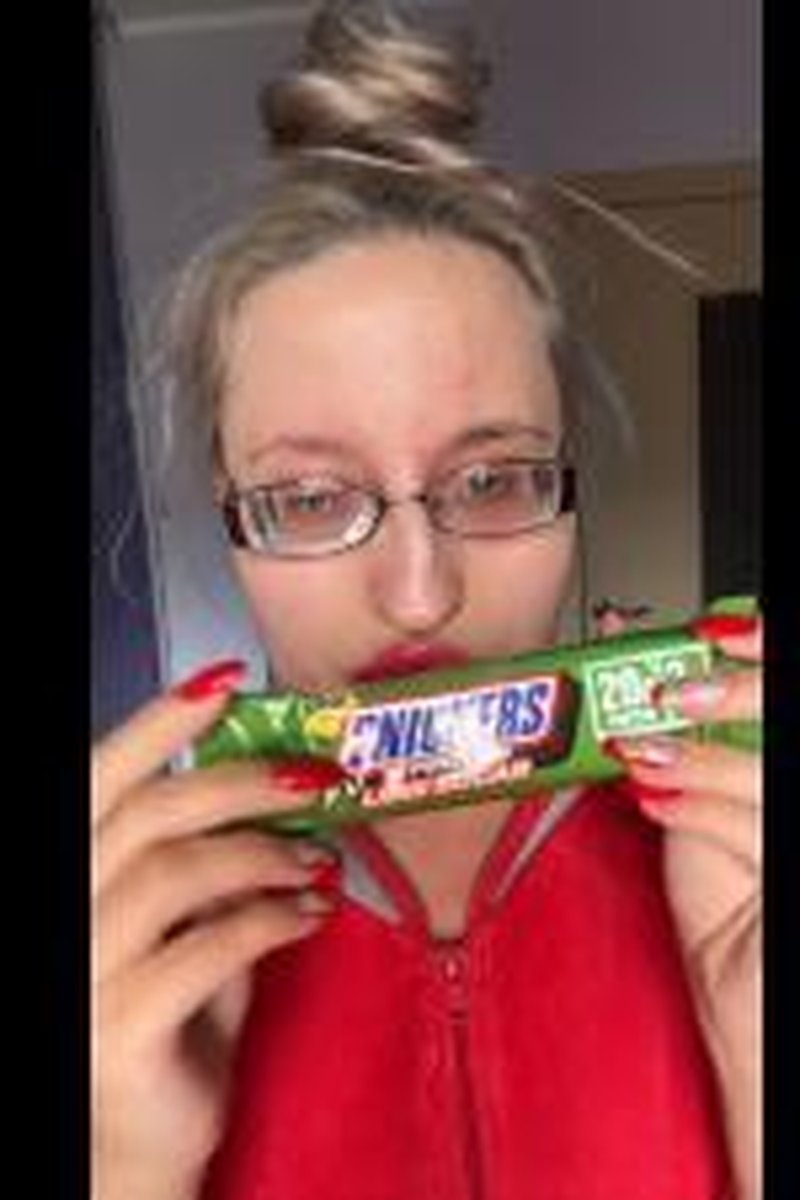 Giantess Big Lips Big Eyeglasses Asmreating Snickers Protein Bar - Screenshot 1 of 4 - ASMR