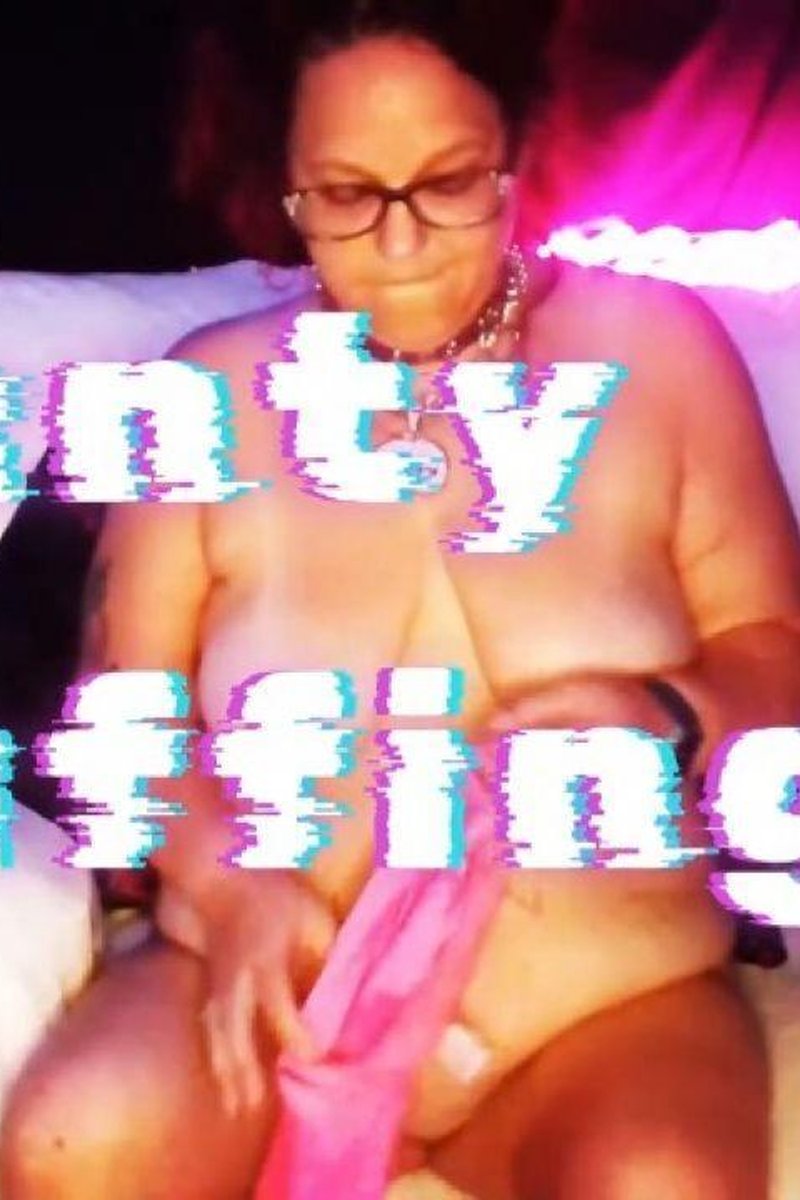 Panty Stuffing - Screenshot 1 of 4 - BBW