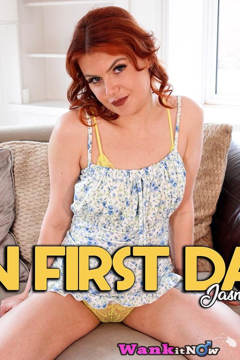First Date Fun - Screenshot 1 of 4 - Bare Legs
