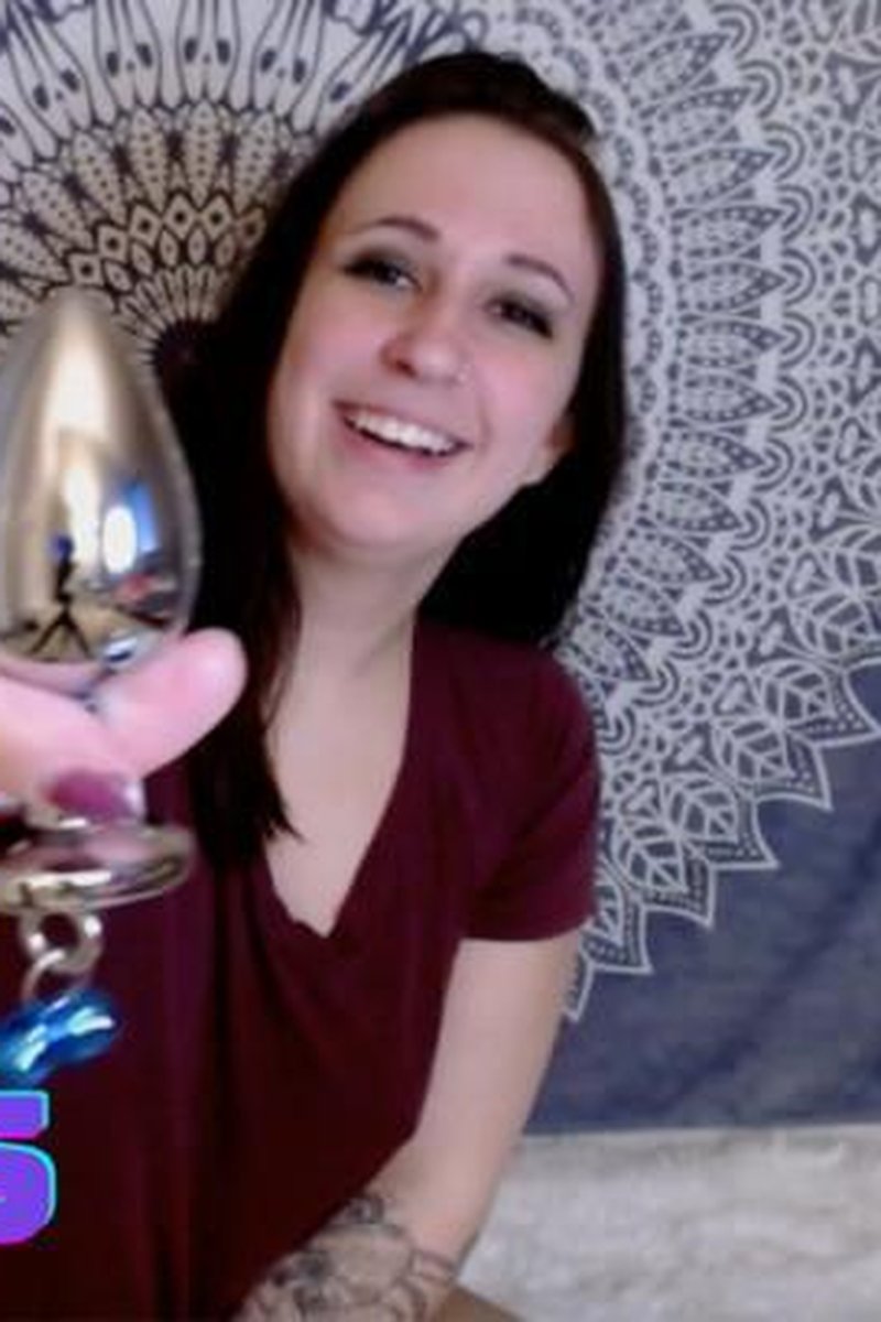 Unboxing My New Buttplugs - Screenshot 1 of 4 - Anal Masturbation