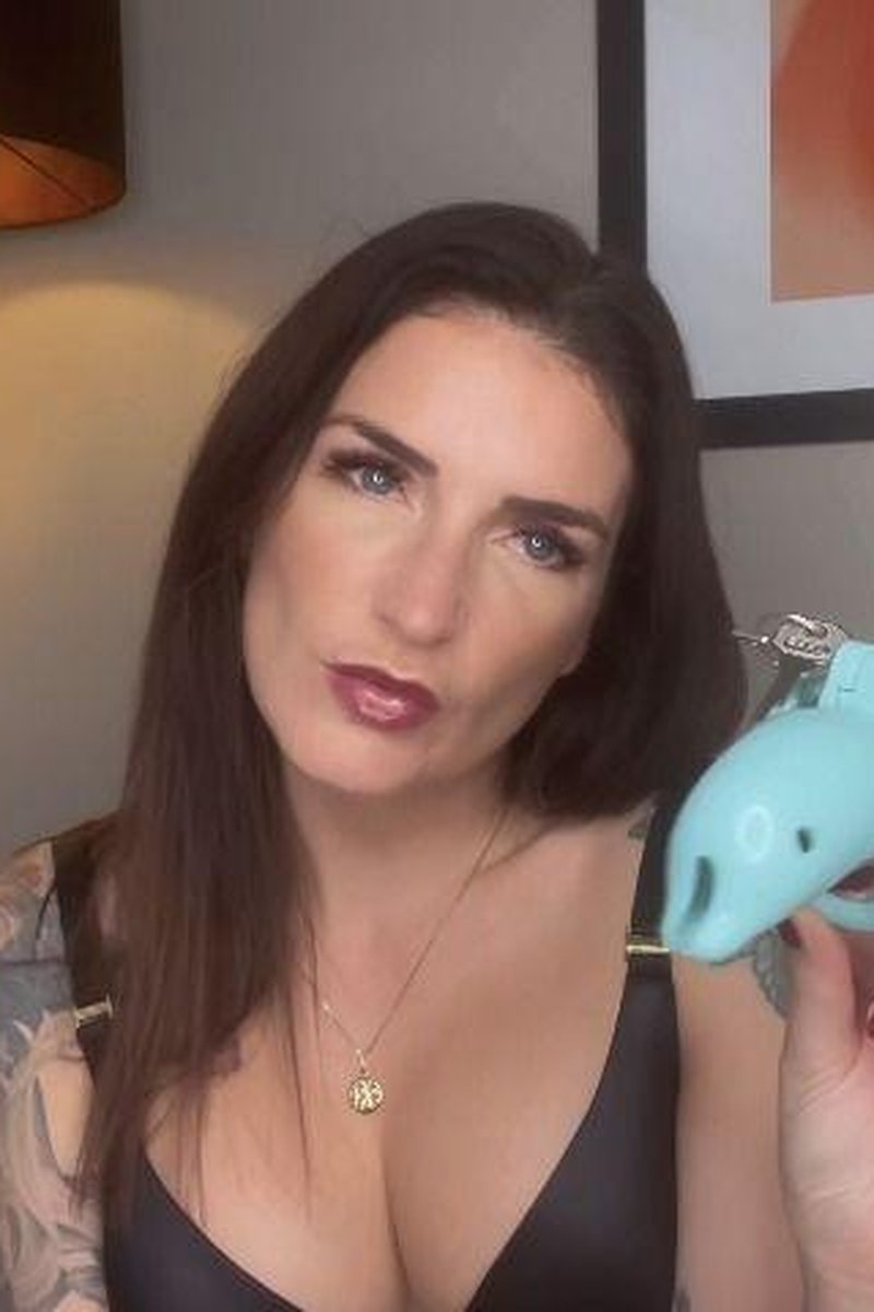 Your Key Holder - Screenshot 1 of 4 - Chastity Toys