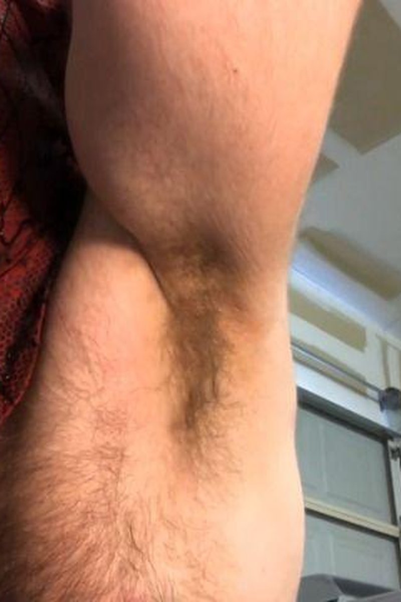 Spidey Wants Criminal 2 Lick His Pits - Screenshot 1 of 4 - Armpit Fetish