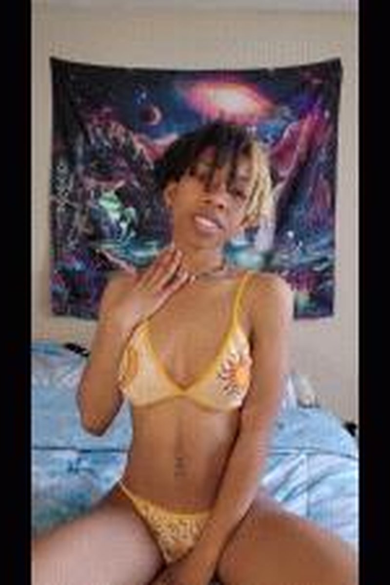Princess Deedee Teases - Screenshot 1 of 4 - Captive