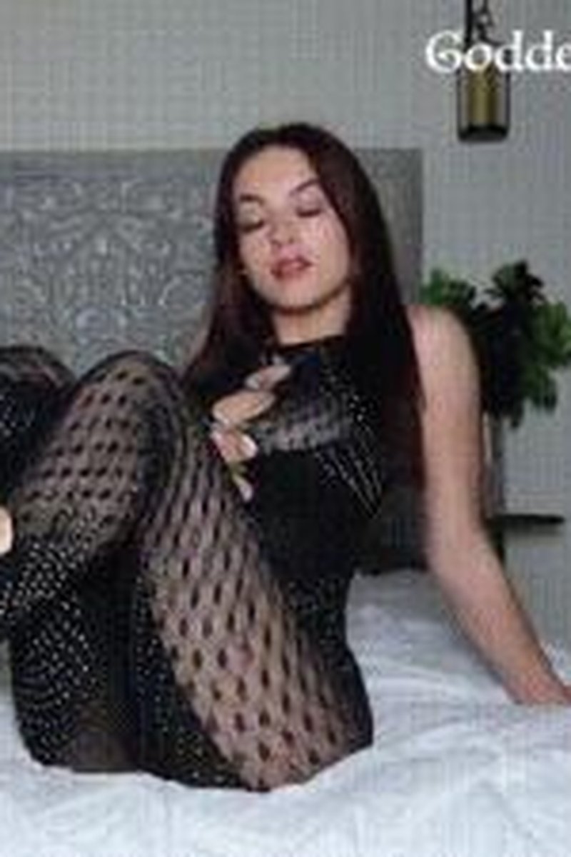 Teasing The Simps - Screenshot 1 of 4 - Bratty Goddess-bratty Princess