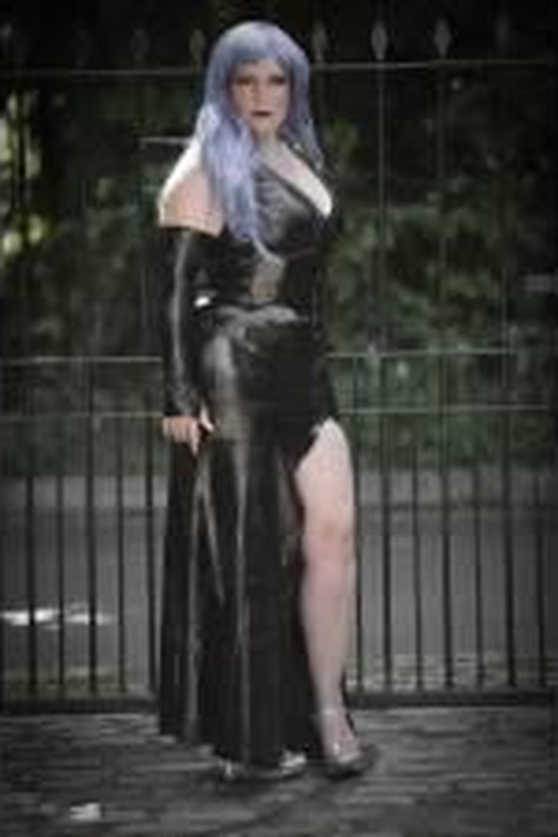 Latex Queen - Screenshot 1 of 4 - Domination
