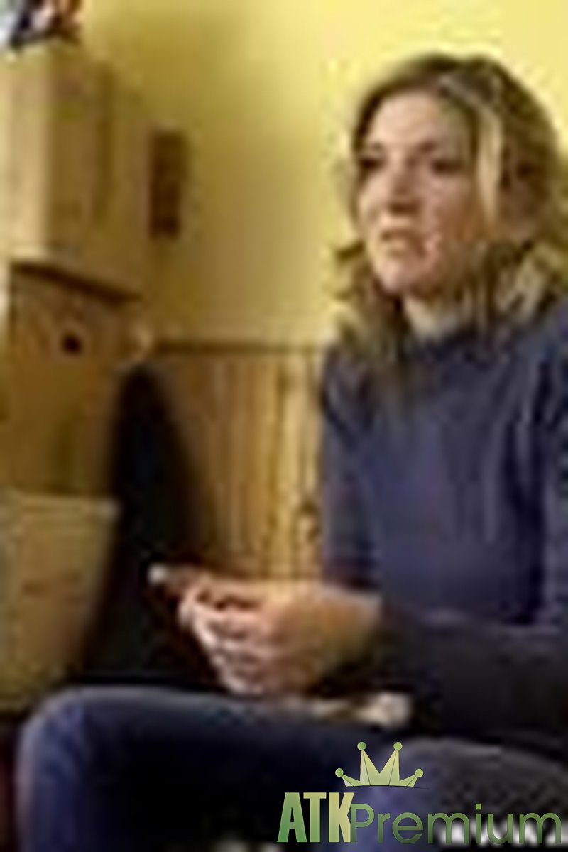 Iva - Interview - Screenshot 1 of 4 - Iva Iva010