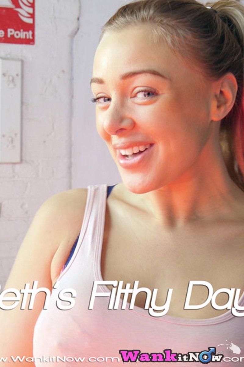 Beth Beths Filthy Day - Screenshot 1 of 4 - Bathroom