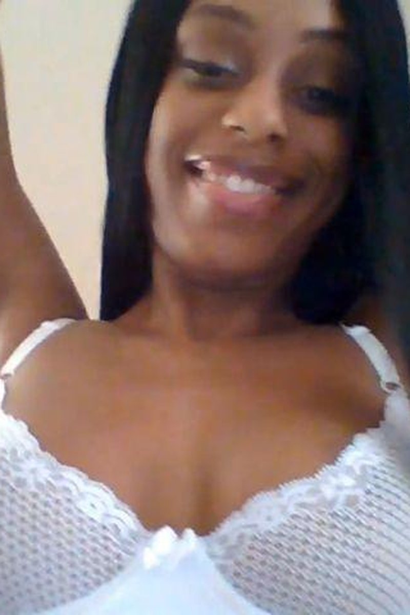 Oiled Armpits - Screenshot 1 of 4 - Armpit Fetish