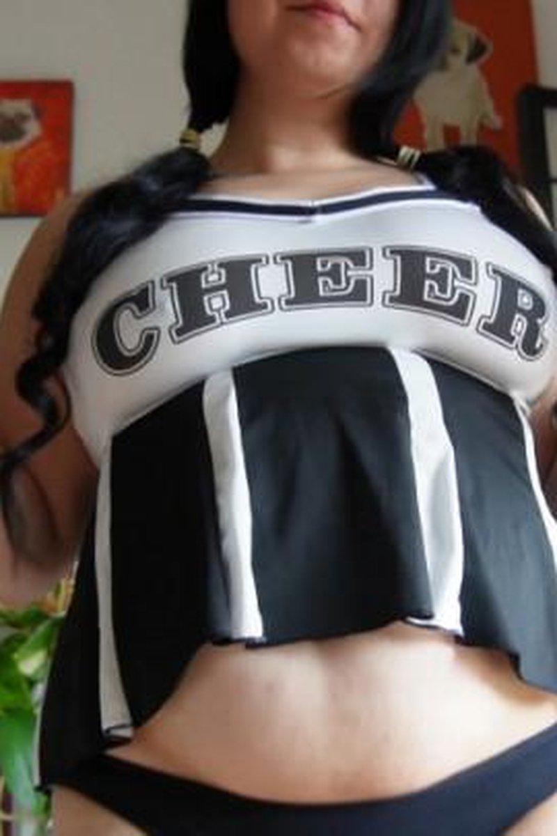 Bouncing Cheerleader - Screenshot 1 of 4 - BBW