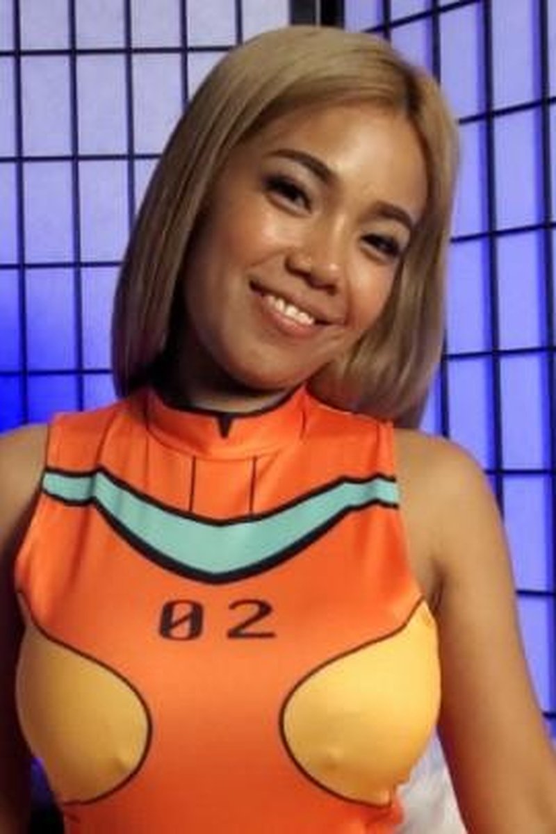 TP-manyvidsthaigyaru-thaijapanese-cosplayer-excited-to-ride-a-bwc