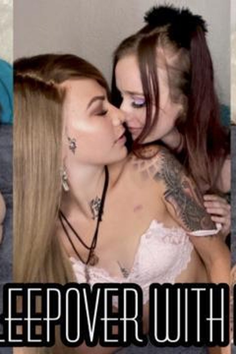 Sensual Sleepover - Screenshot 1 of 4 - Amateur