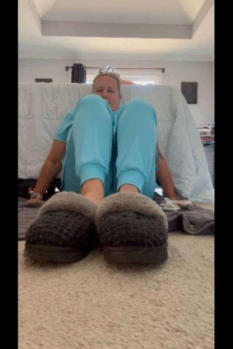 Slippers - Screenshot 1 of 4 - BBW