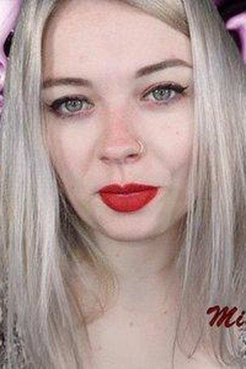 Stroke Into Insanity - Screenshot 1 of 4 - Blonde Hair (Female)
