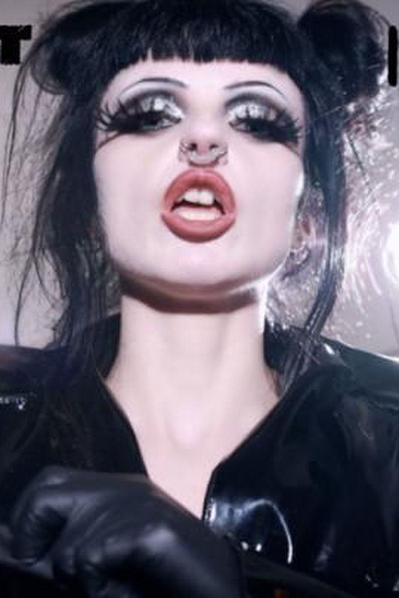 Pervert Interrogation - Screenshot 1 of 4 - Captive