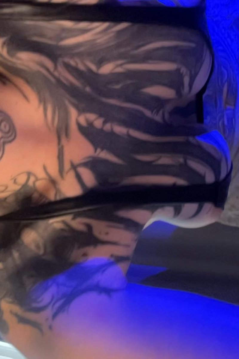 Twerk - Screenshot 1 of 4 - Babes