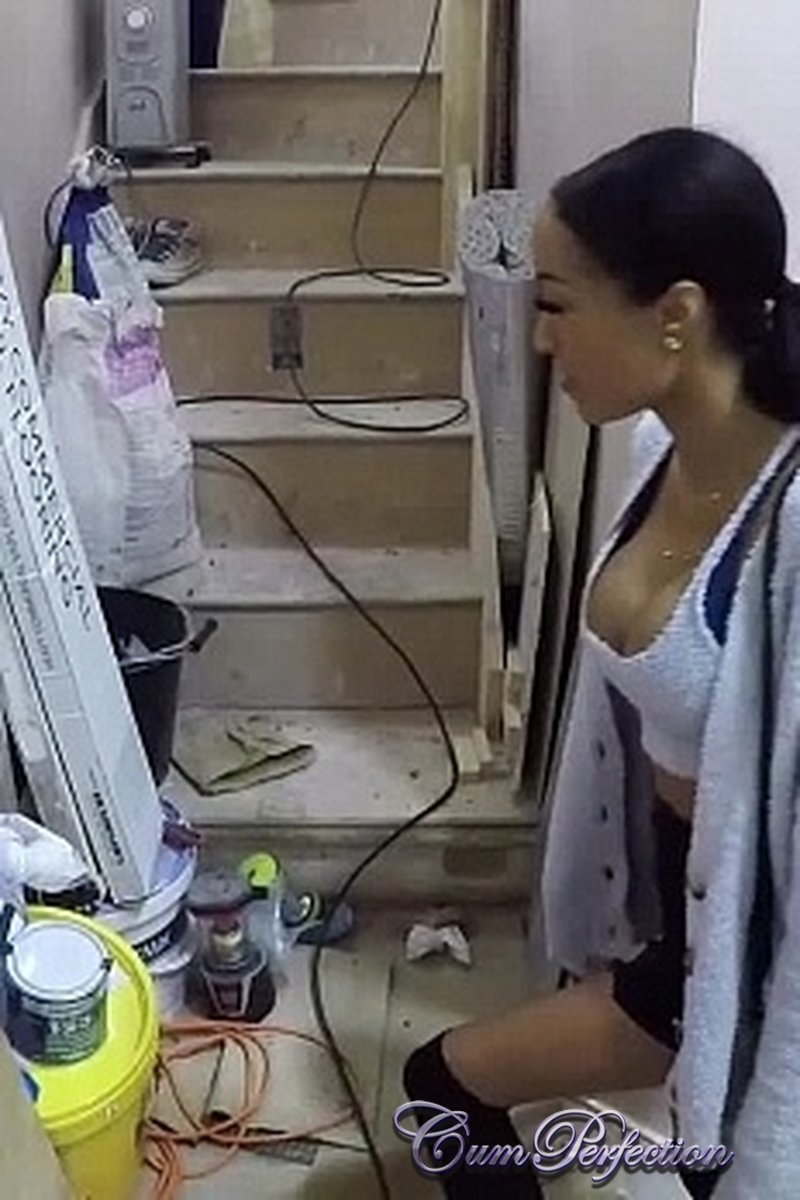 Workman Wank - Screenshot 1 of 4 - Blowjob