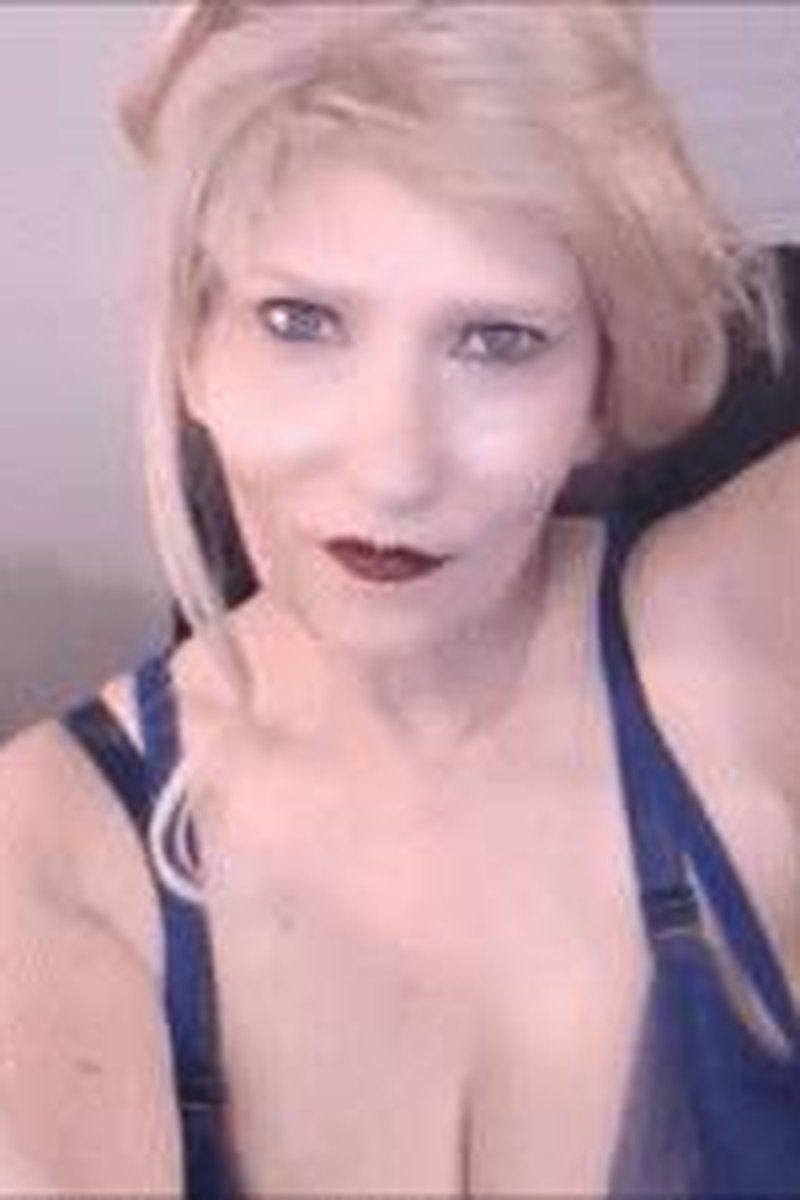 Mesmerizing Pendulum Worship Trigger - Screenshot 1 of 4 - Captive