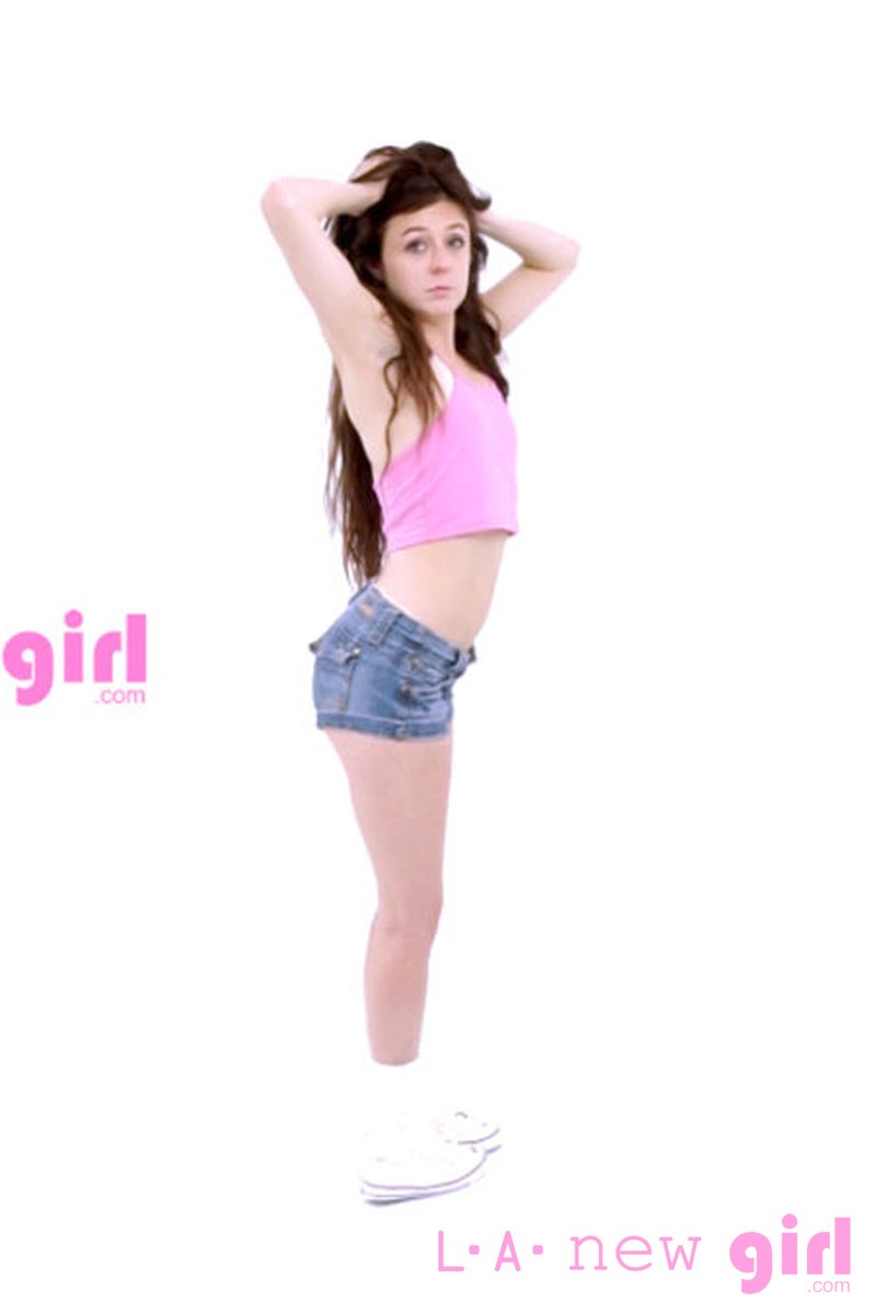 Cassidy Modeling Audition - Screenshot 1 of 4 - Anal