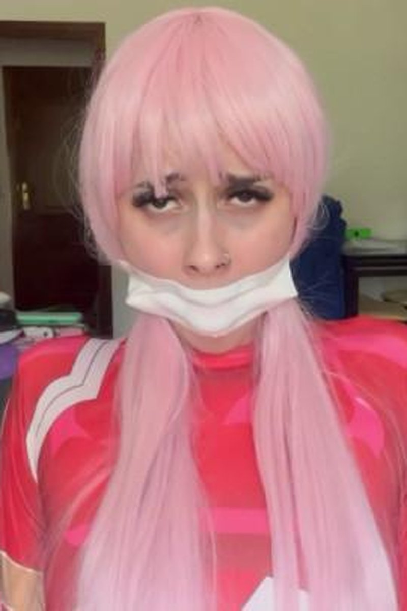 Zero Two Gagged - Screenshot 1 of 4 - Bondage