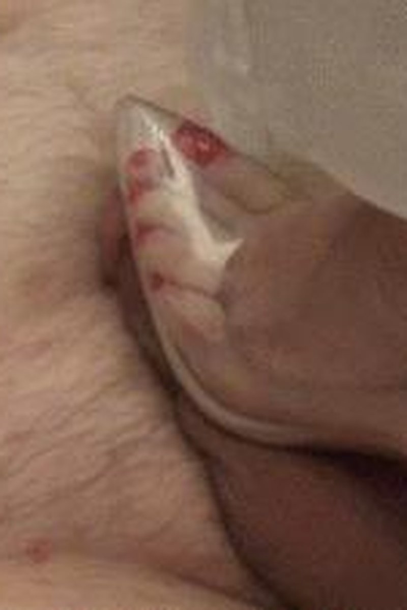 Cinderella Shoes Trample - Screenshot 1 of 4 - Pedicured