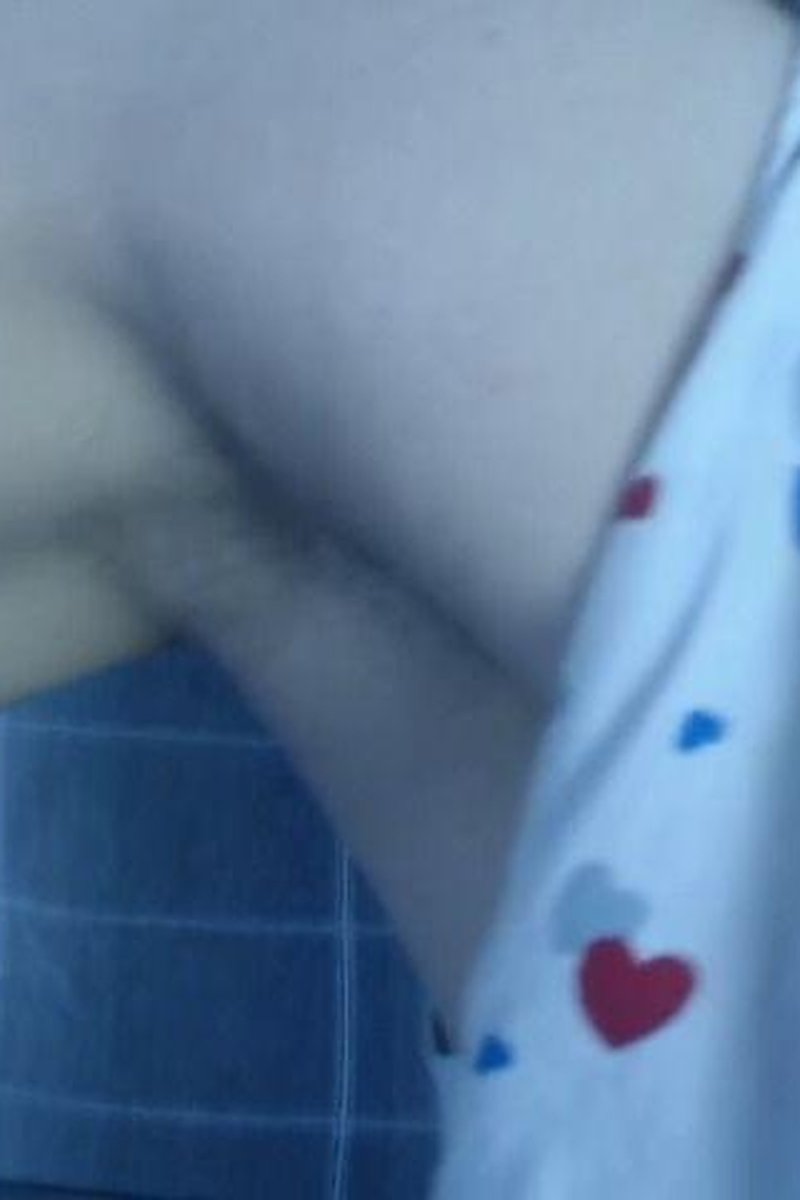 Biceps Flex - Screenshot 1 of 4 - Armpit Fetish