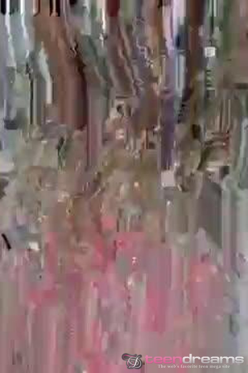 Sara - Screenshot 1 of 4 - Teen (18-22)