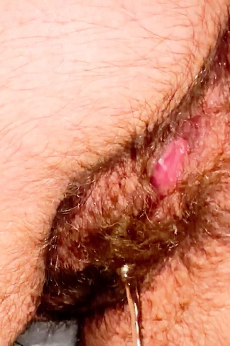 Peeing Very Close Up - Screenshot 1 of 4 - Golden Shower