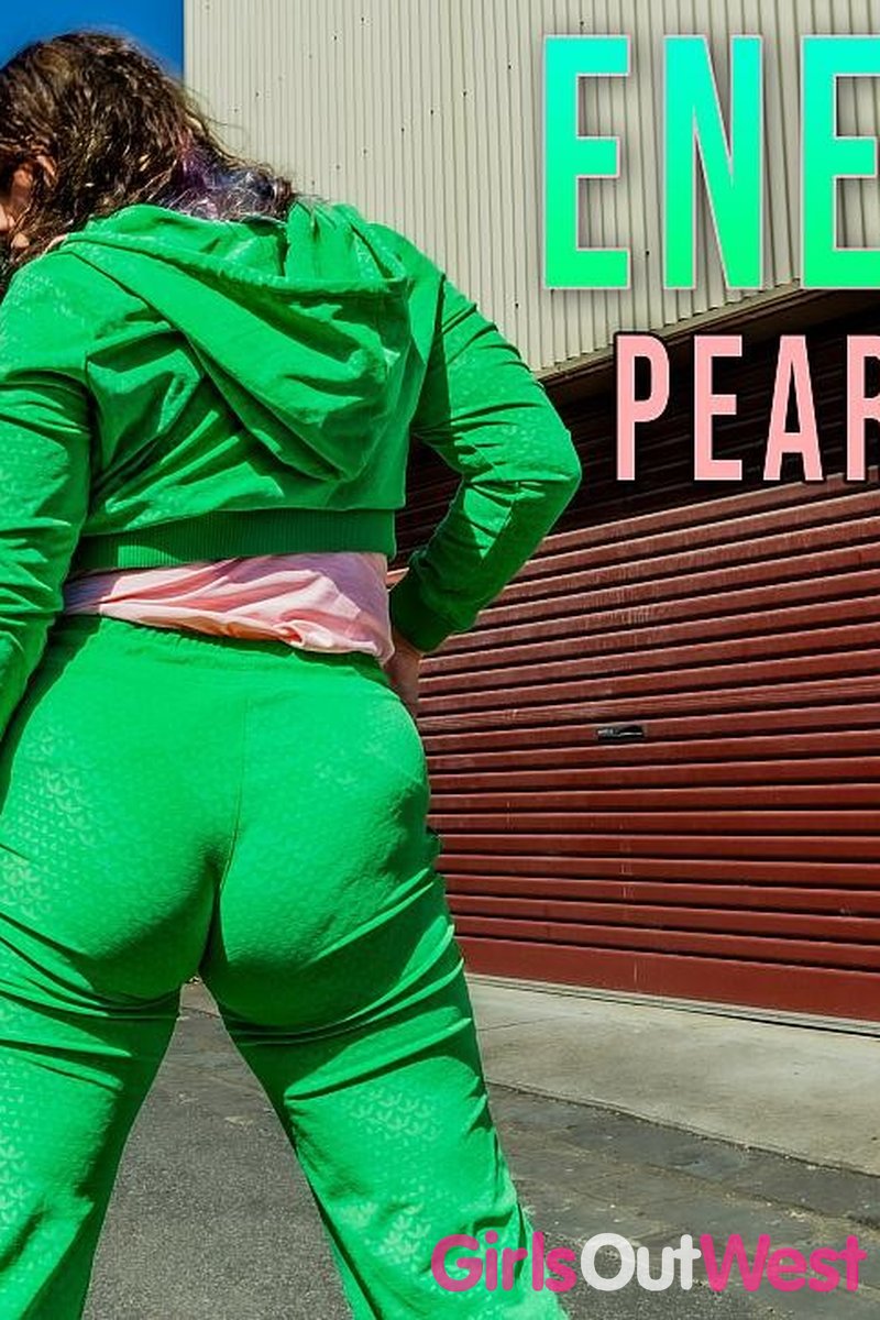 Pearl Lewinski - Energised - Screenshot 1 of 4 - Big Tits