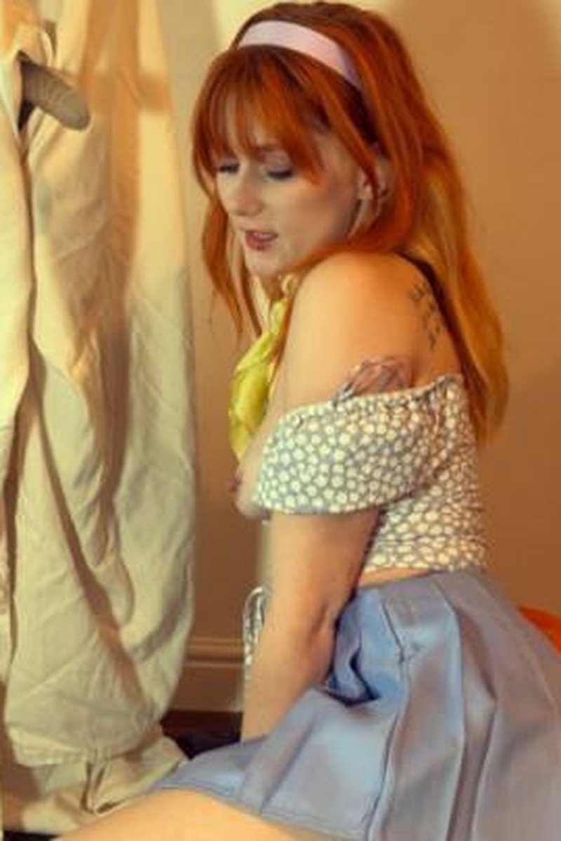 Daphnes Ghost Encounter - Screenshot 1 of 4 - Cosplay