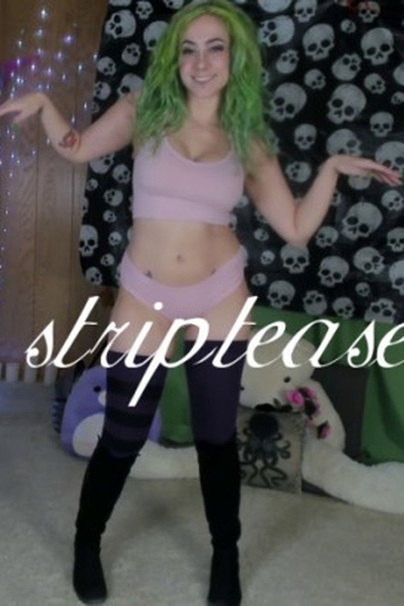 Up! Striptease - Screenshot 1 of 4 - Babes