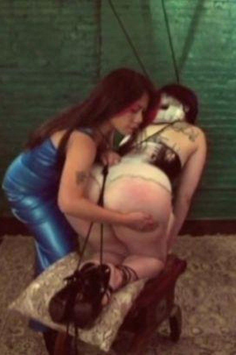 Arena Of Pain - Screenshot 1 of 4 - BDSM