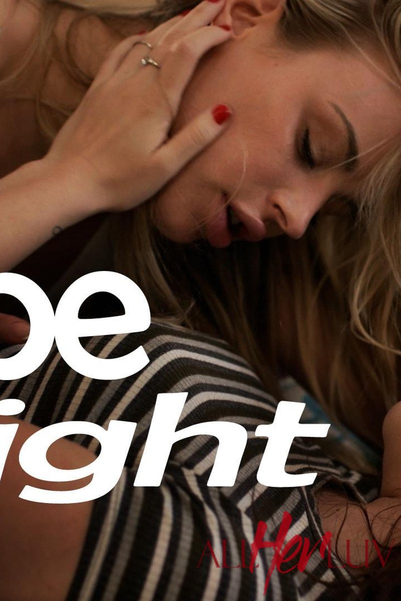 Swipe Right - Screenshot 1 of 4 - Facesitting