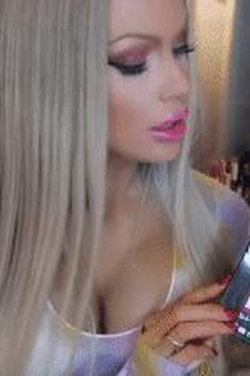 Sissy Makeover - Screenshot 1 of 4 - Cross Dressing