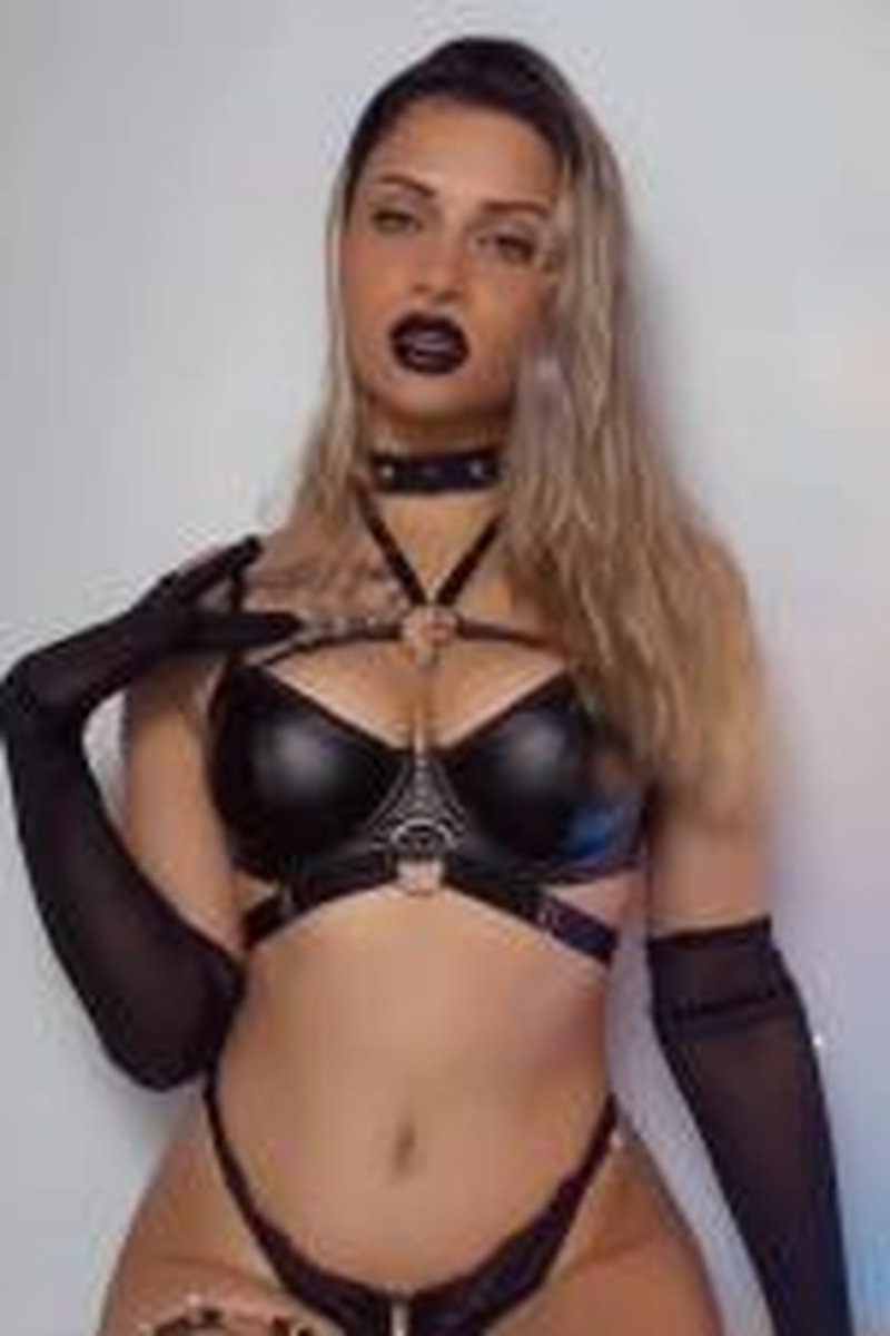 Human ATM Mesmerizing - Screenshot 1 of 4 - Domination