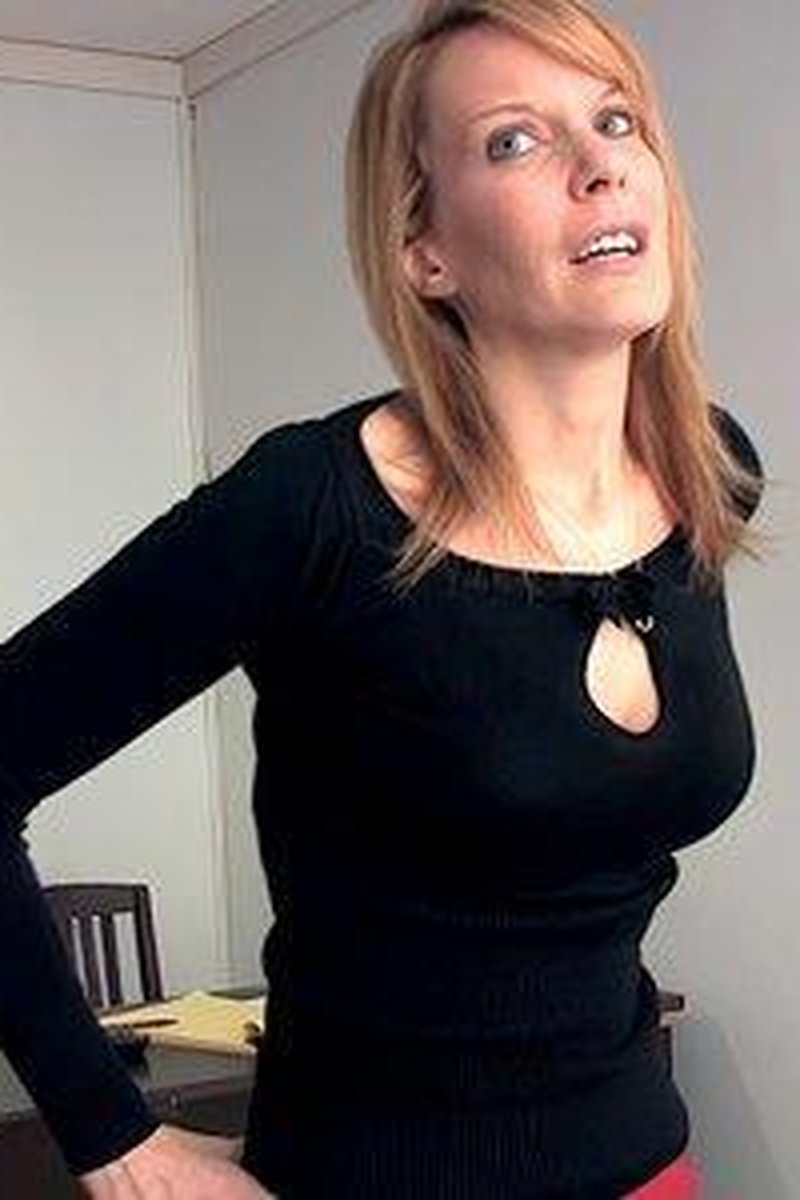 Amber's Exam Accident (2K Upscaled) - Amber Wells - Screenshot 1 of 4 - 2k Upscaled Video