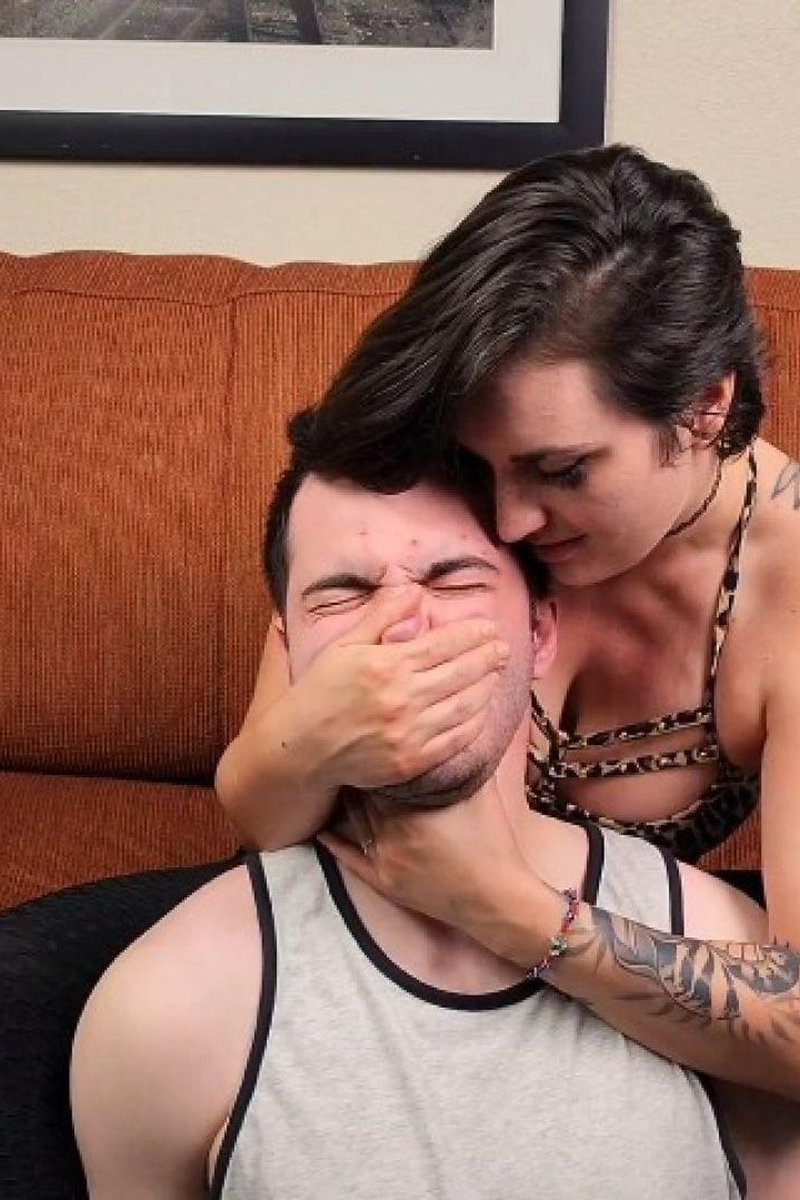 Breathplay Or Punishment Feat Irene Silver - Screenshot 1 of 4 - Bondage