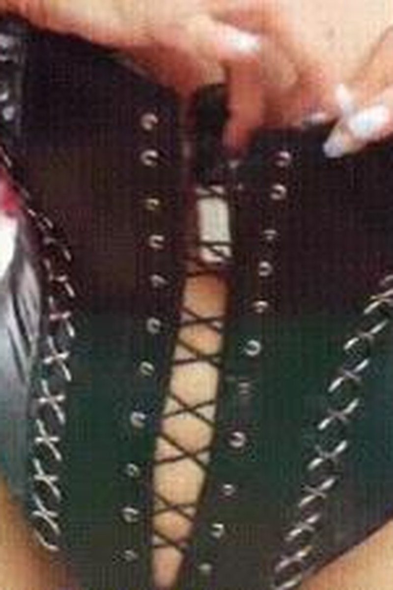 Madness - Screenshot 1 of 4 - Ass Worship