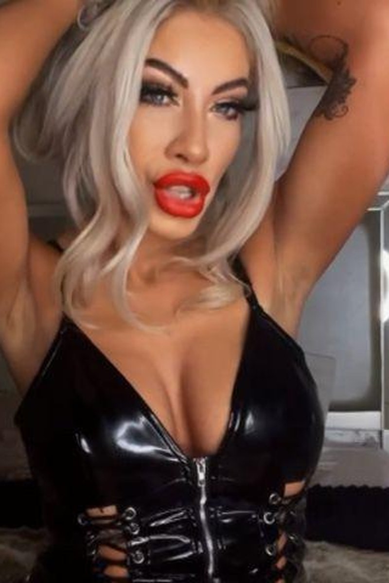 Warning - Part 3 - Screenshot 1 of 4 - BDSM