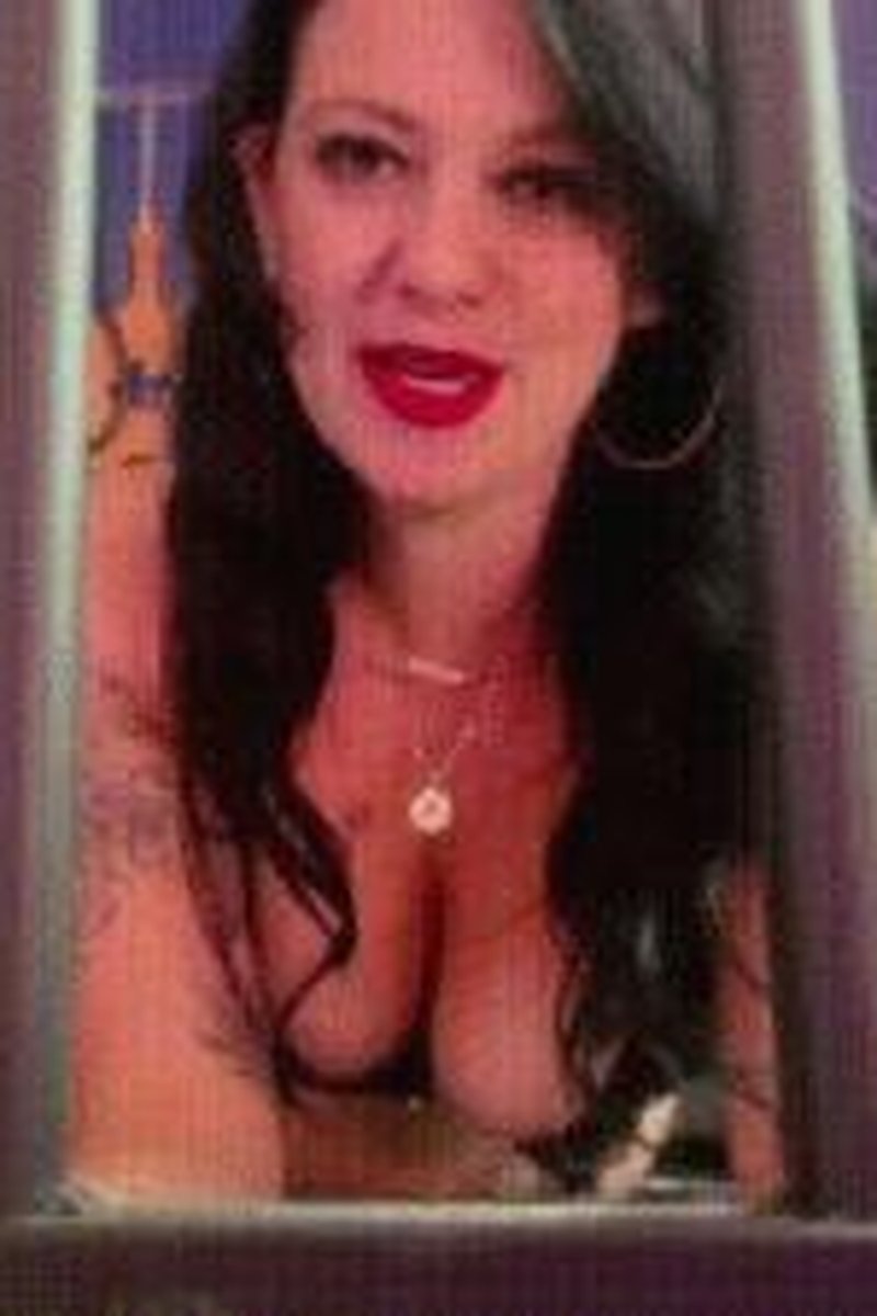 Caged Cuck - Screenshot 1 of 4 - Cage